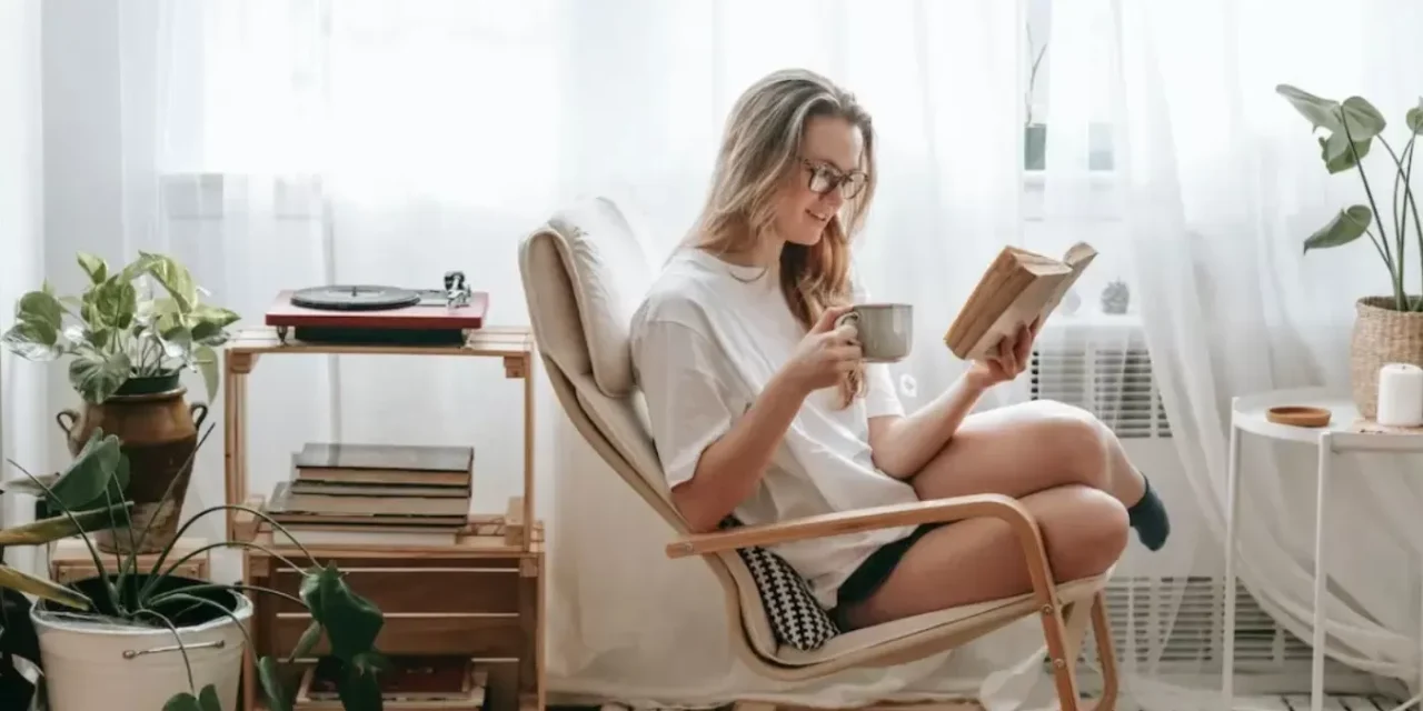 Seorang Introvert Yang Suka Kesendirian Dan Tenang