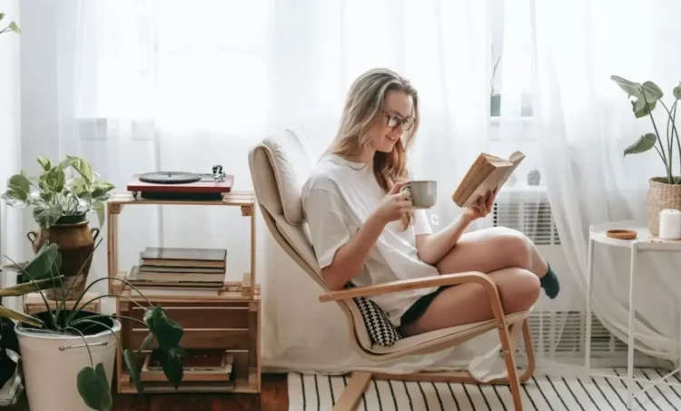 Seorang Introvert Yang Suka Kesendirian Dan Tenang