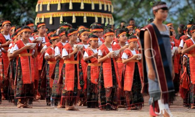 Kain Ulos Dari Suku Batak Yang Sudah Mendunia