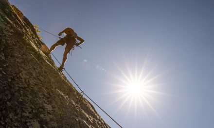 Kegiatan Repelling Merupakan Olahraga Yang Ekstrem