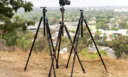 Alat Penyangga Handphone Berkaki 3 Atau Tripod