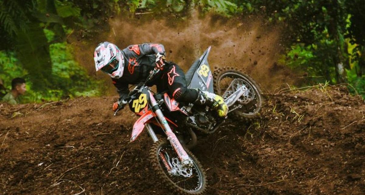 Kendaraan Medan Offroad Khusus Motor Cross
