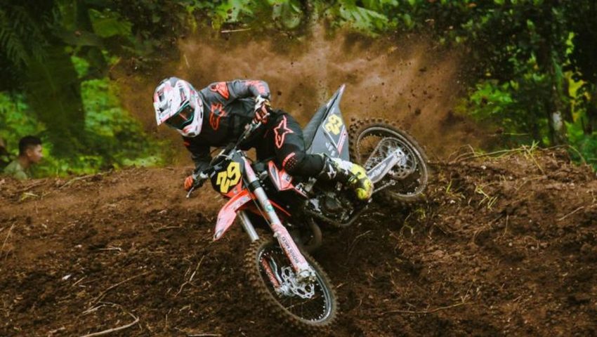 Kendaraan Medan Offroad Khusus Motor Cross
