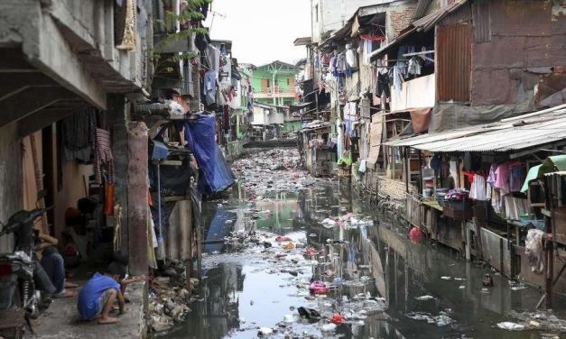 Kondisi Kehidupan Kotor Tidak Menjaga Kebersihan Sekitarnya