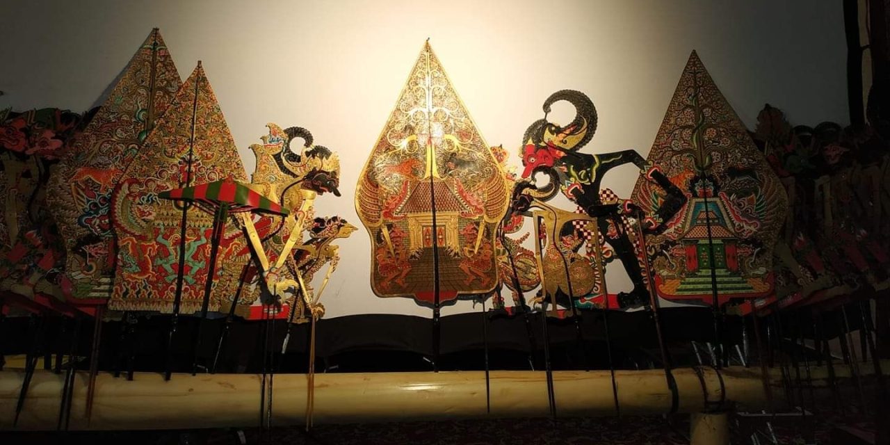 Penampilan Budaya Indonesia Dalam Seni Pertunjukan Wayang