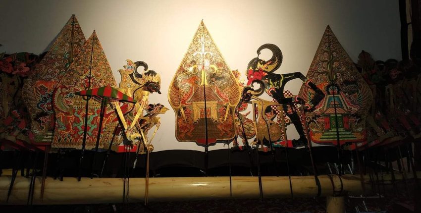 Penampilan Budaya Indonesia Dalam Seni Pertunjukan Wayang