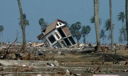 Bencana Alam Besar Tsunami Memiliki Dampak Signifikan
