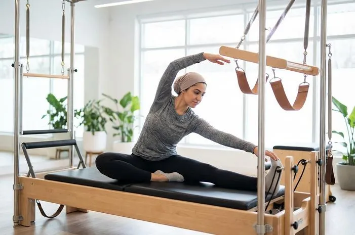 Melatih Kelenturan Fisik Tubuh Melalui Pilates