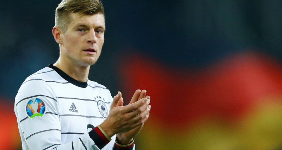 Pemain Bola Jerman Toni Kroos Dengan Kontroversialnya