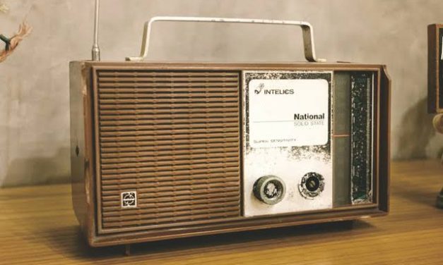 Teknologi Komunikasi Radio Sebagai Kemajuan Zaman