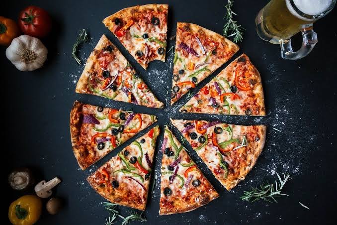 Hidangan Bulat Pizza Makanan Khas Dari Italia