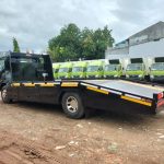 Sebuah Kendaraan Towing Atau Truk Khusus
