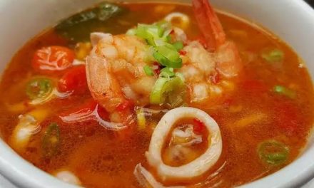 Sebuah Hidangan Masakan Tomyam Dengan Rasa Khas