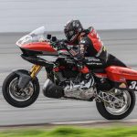 Suatu Kendaraan Harley Yang Gagah Dan Mewah