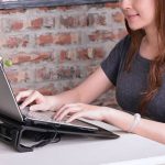 Sebuah Perangkat Pendingin Kipas Angin Laptop